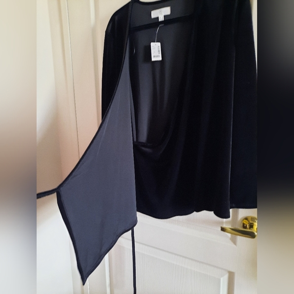 Addition Elle Velvet Wrap Top NWT - Picture 9 of 11